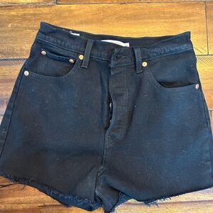 501 Levi jean shorts 🐧